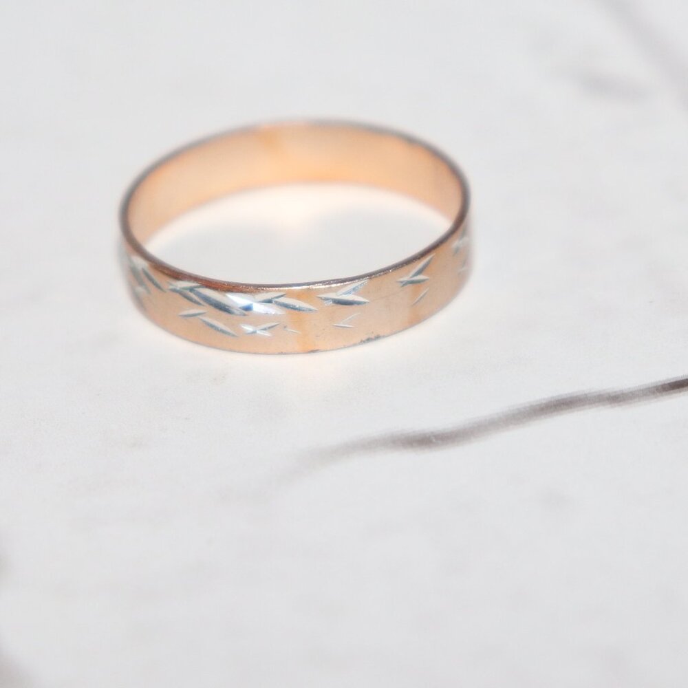 ✨ Pretty Gold & Silver Etched Ring Band – Size 8 Mixed Metals · Subtle Texture ·